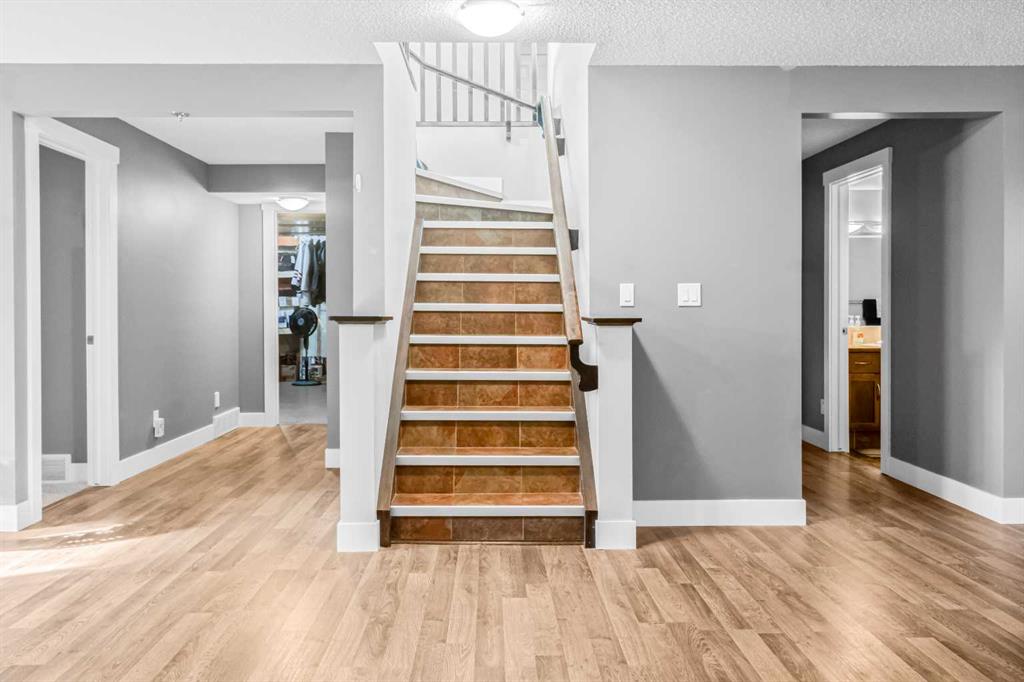 Picture for 811 Boulder Creek Drive SE https://www.cirrealty.ca/reb/creb/02/A2265702_33.jpg