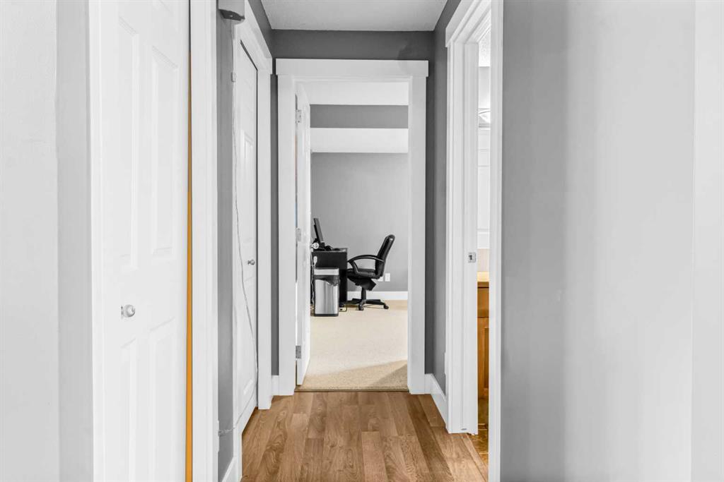 Picture for 811 Boulder Creek Drive SE https://www.cirrealty.ca/reb/creb/02/A2265702_36.jpg