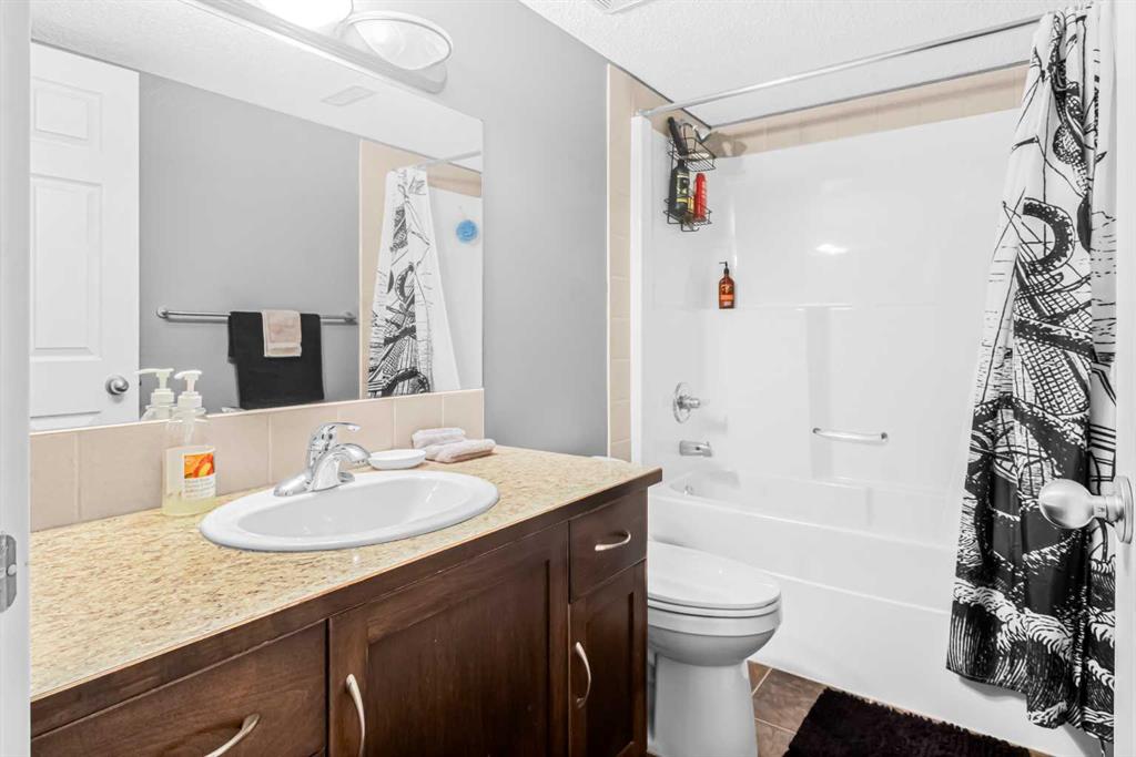 Picture for 811 Boulder Creek Drive SE https://www.cirrealty.ca/reb/creb/02/A2265702_37.jpg