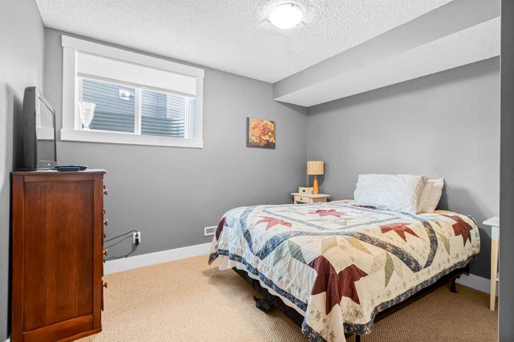 Picture for 811 Boulder Creek Drive SE https://www.cirrealty.ca/reb/creb/02/A2265702_41.jpg