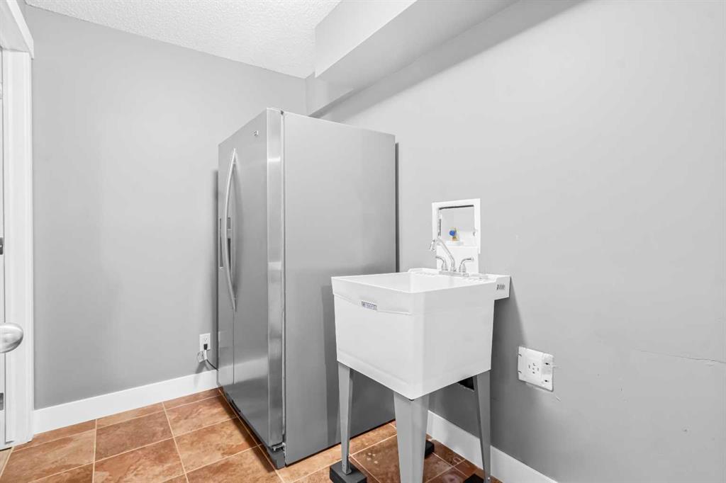 Picture for 811 Boulder Creek Drive SE https://www.cirrealty.ca/reb/creb/02/A2265702_43.jpg