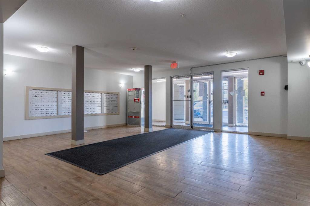 Picture for 425, 355 Taralake Way NE