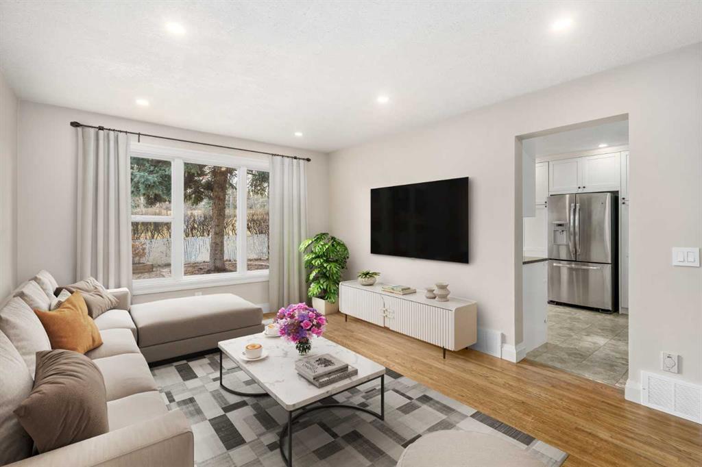 Picture for 14, 2815 Palliser Drive SW