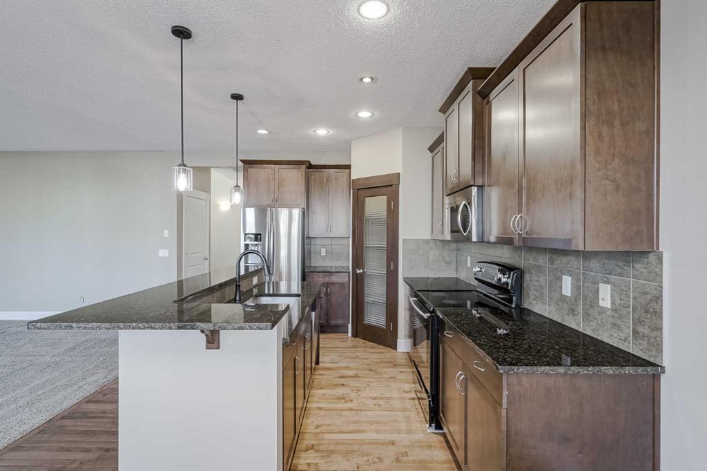 Picture for 76 Mahogany Terrace SE