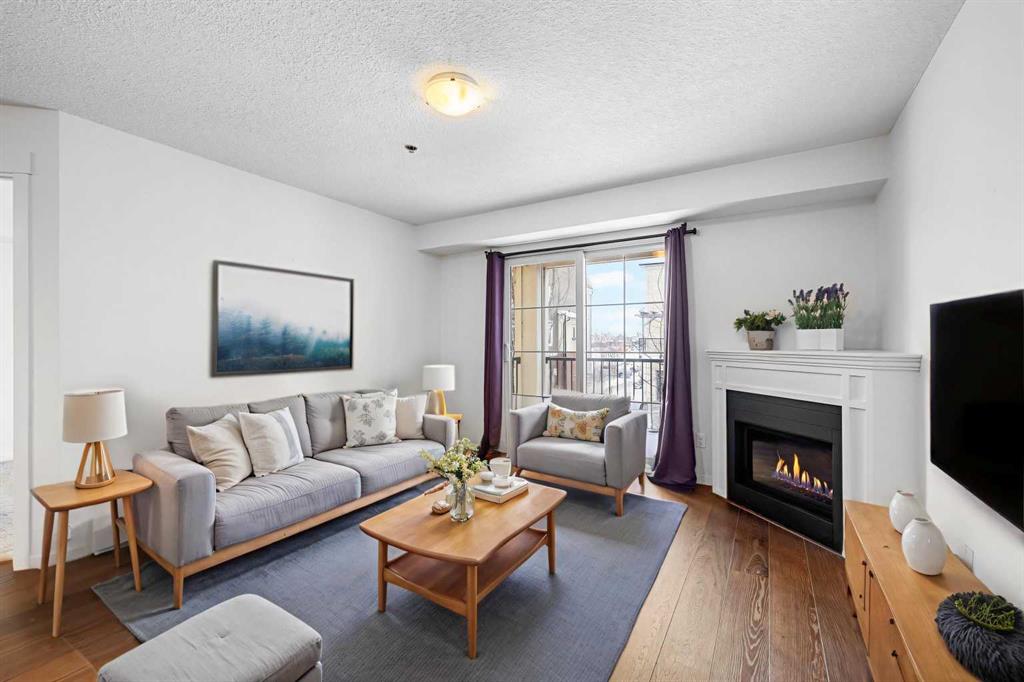 Picture for 1211, 279 Copperpond Common SE