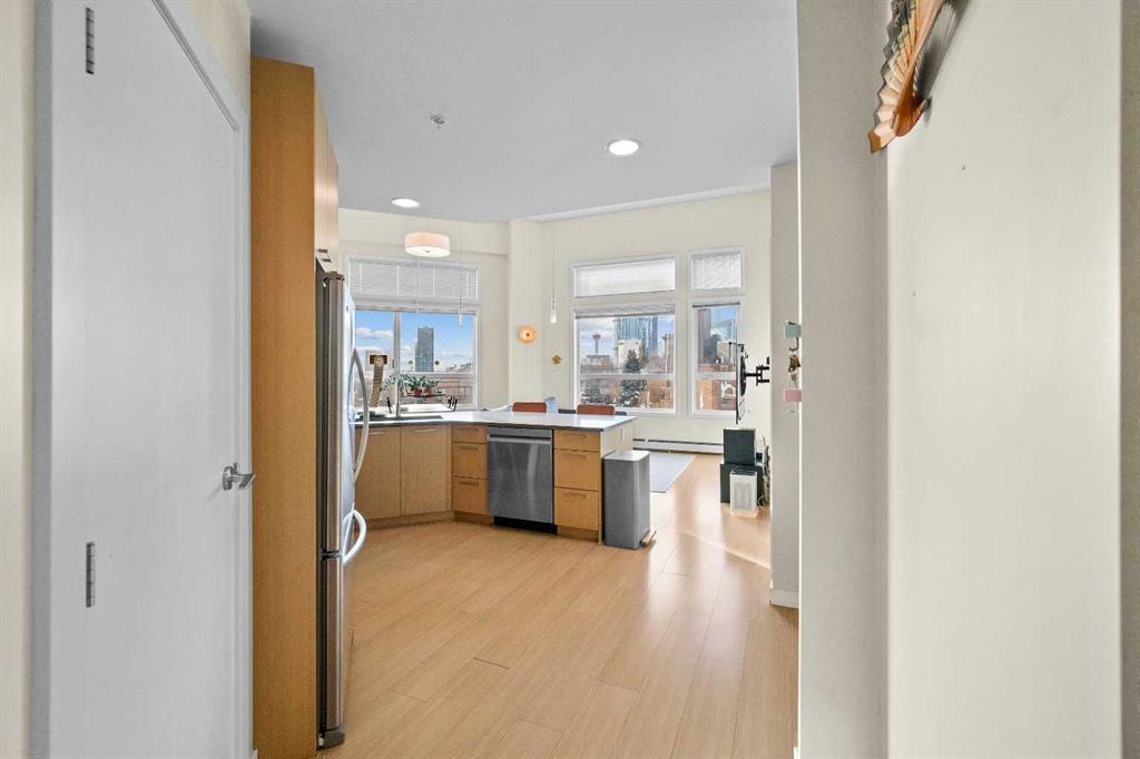 Picture for 418, 707 4 Street NE