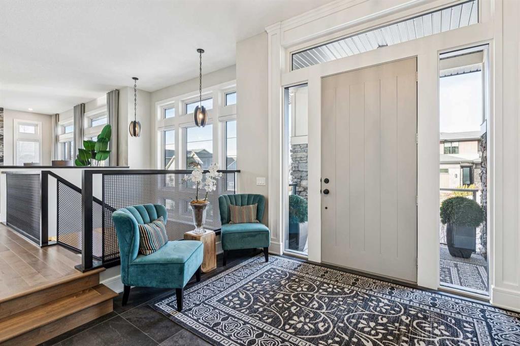 Picture for 92 Crestridge View SW