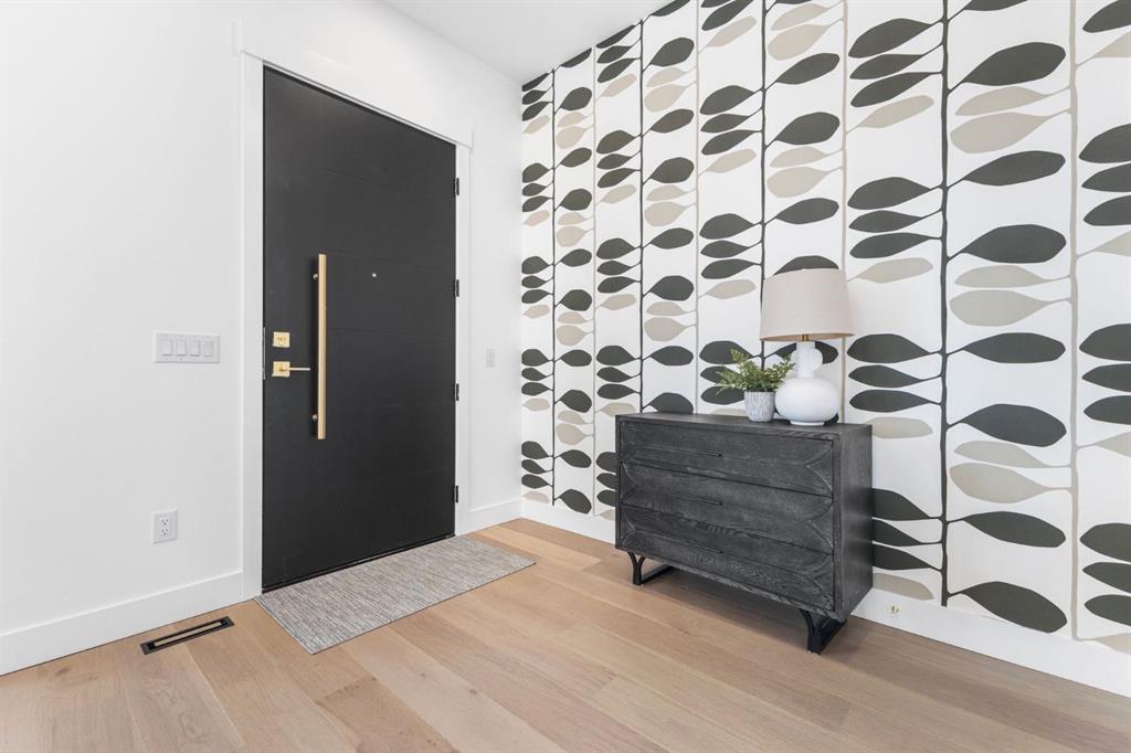 Picture for 4418 8 Avenue SW