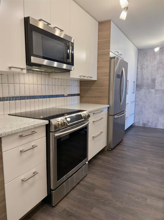 Picture for 908, 9800 Horton Road SW