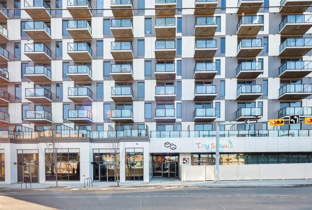 Picture for 711, 123 4 Street NE