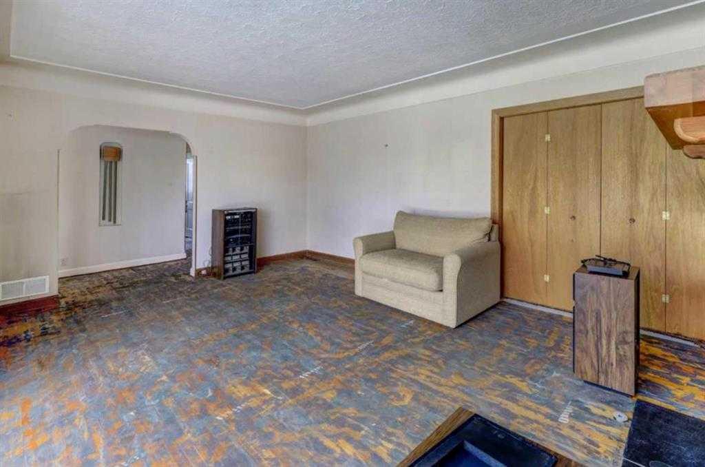 Picture for 1402 Crescent Road NW