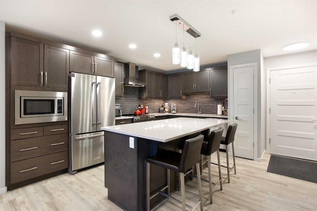 Picture for 2102, 10 Market Boulevard SE