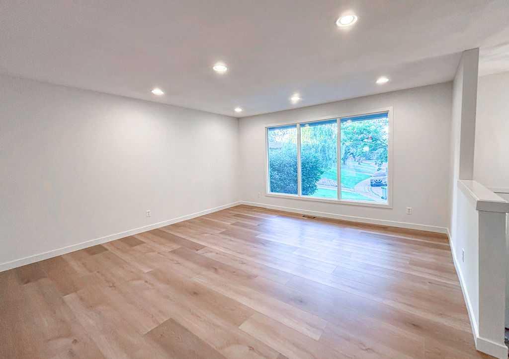 Picture for 12 Oakbury Place SW