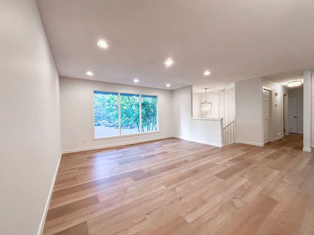 Picture for 12 Oakbury Place SW