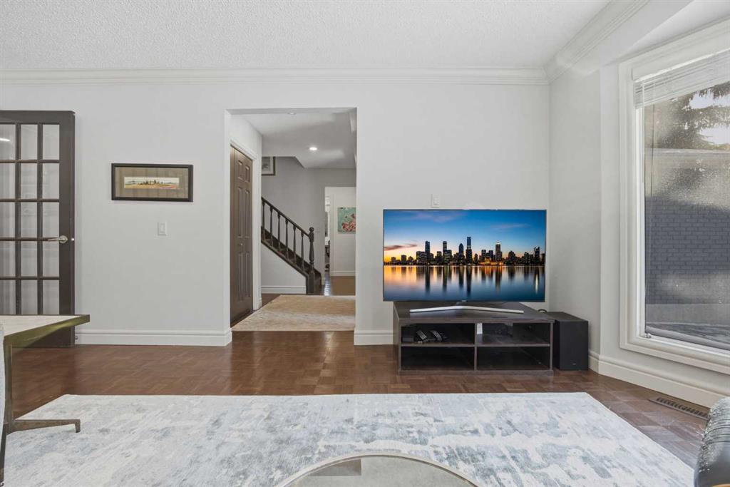 Picture for 1136 Kildonan Place SW