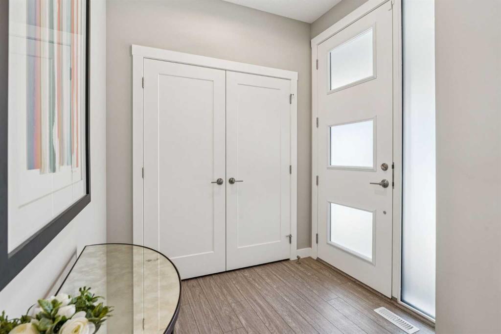 Picture for 17 Cranbrook Circle SE