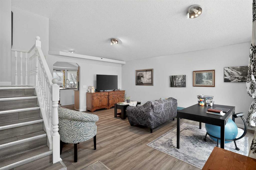 Picture for 38 Canoe Circle SW