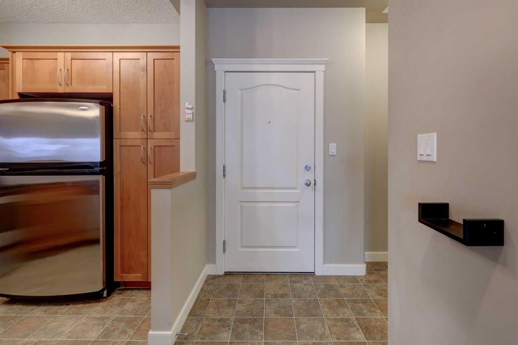 Picture for 209, 10 Discovery Ridge Close SW