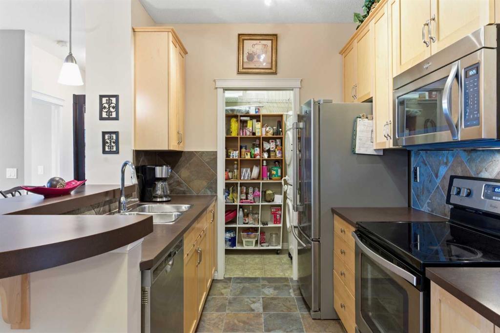 Picture for 305, 37 Prestwick Drive SE