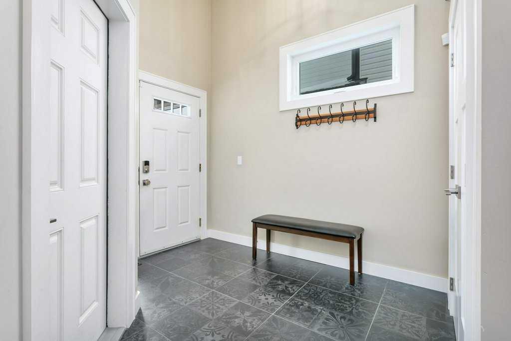 Picture for 5825 Maple Crescent 