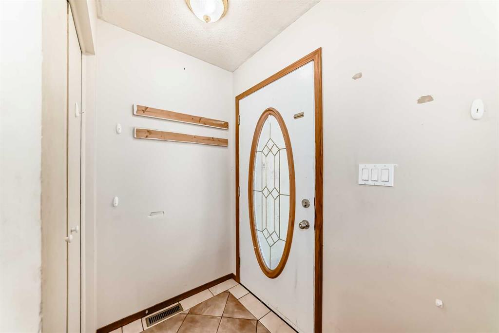 Picture for 927 Midridge Drive SE