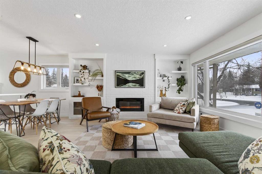 Picture for 812 Acadia Drive SE