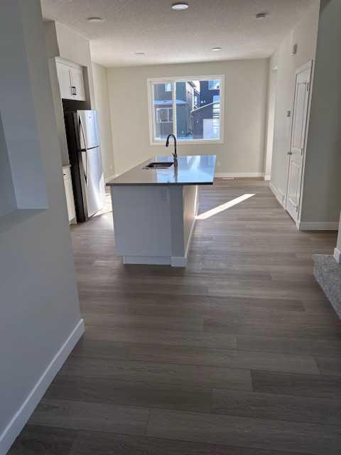 Picture for 619 Savanna Crescent NE