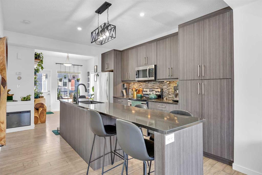 Picture for 316 Marquis Lane SE