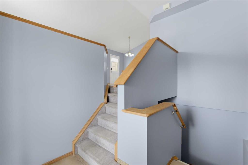 Picture for 77 Bridleglen Road SW