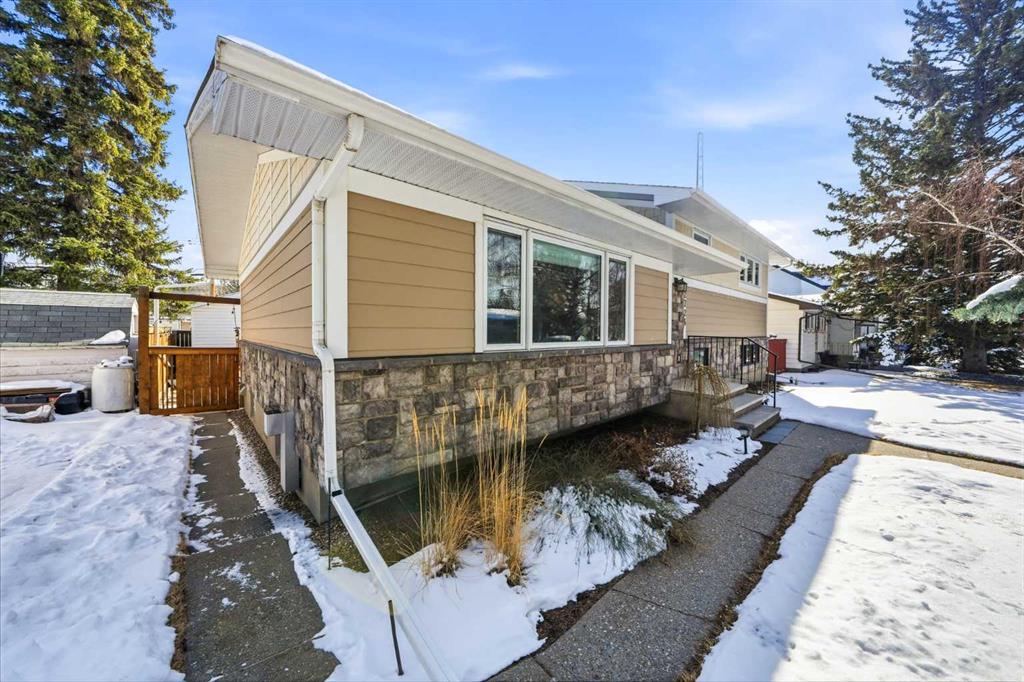 Picture for 2724 Lougheed Drive SW