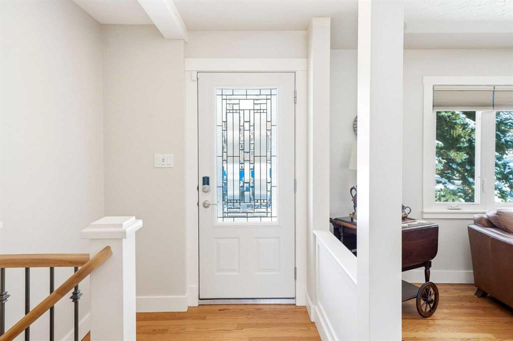 Picture for 2724 Lougheed Drive SW