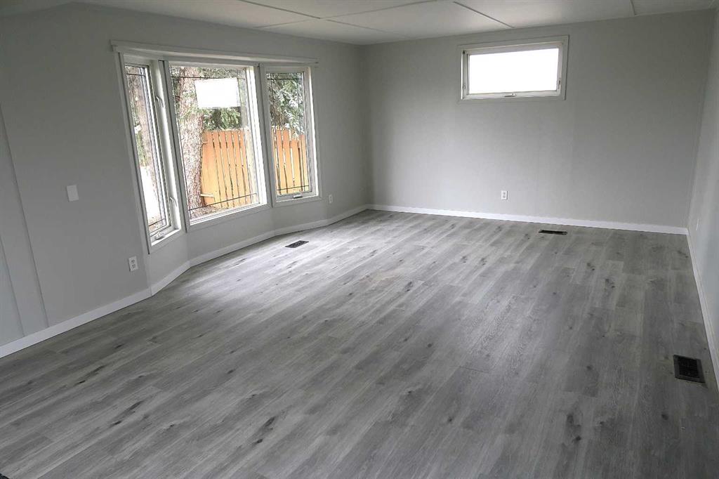 Picture for 28 Riley Street NE