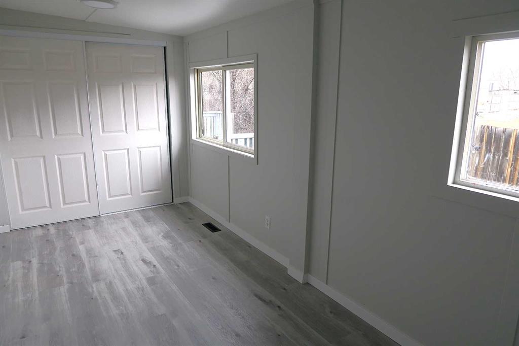 Picture for 28 Riley Street NE