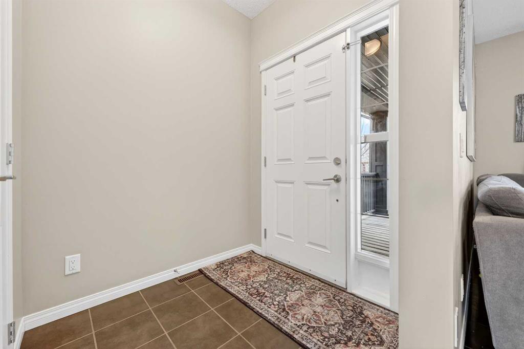 Picture for 47 Copperpond Heights SE