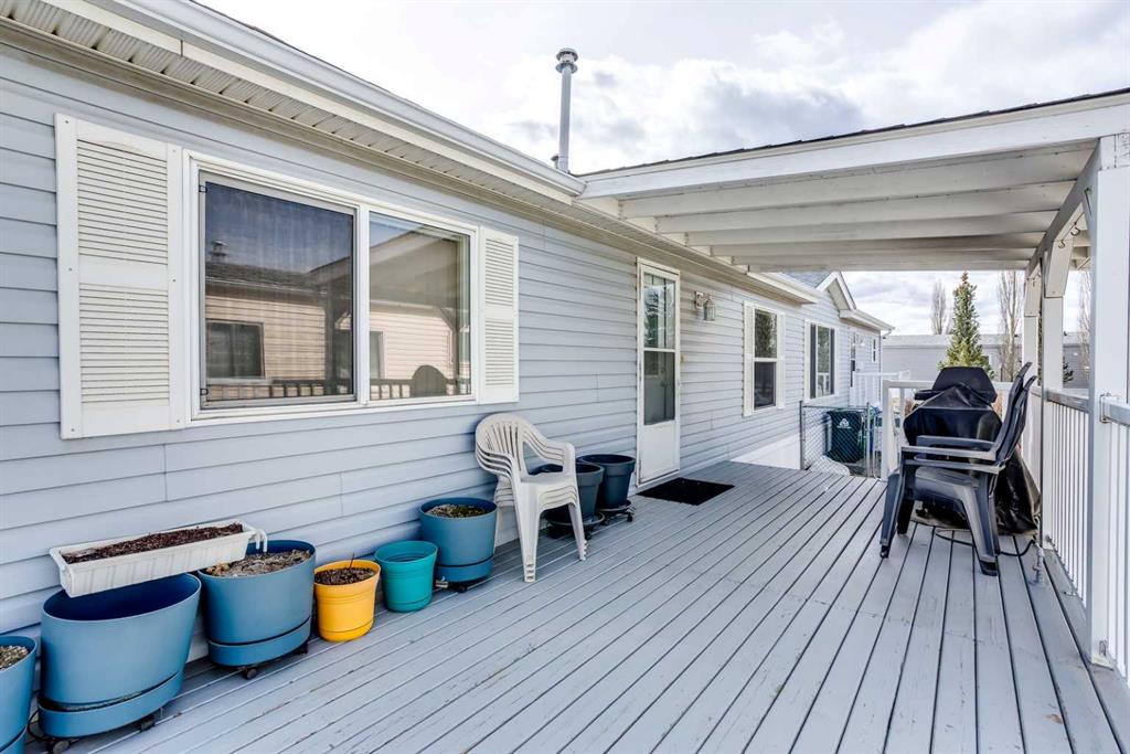 Picture for 251, 99 Arbour Lake Road NW