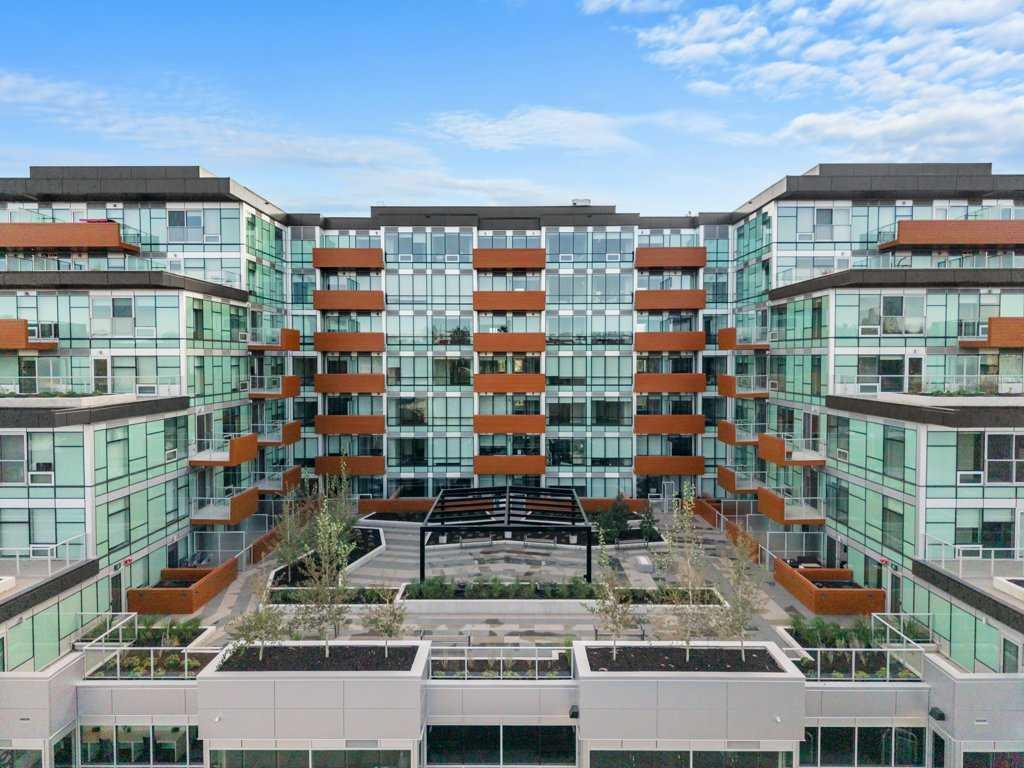 Picture for 819, 110 18A Street NW