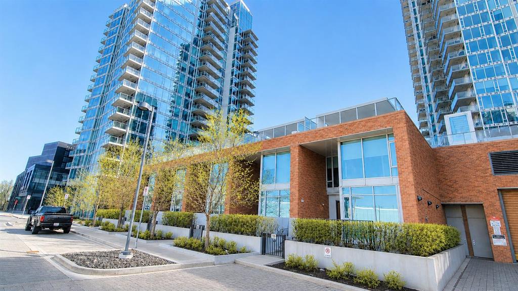 Picture for 119 Confluence Mews SE
