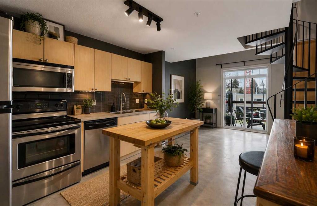 Picture for 303, 1811 34 Avenue SW