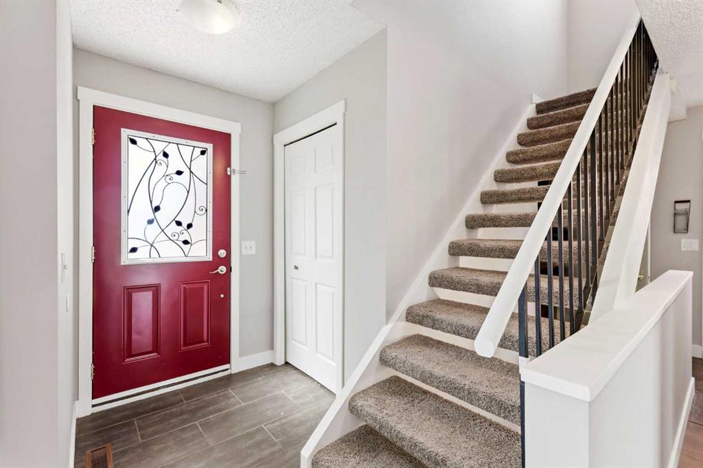 Picture for 1240 Meadowbrook Drive SE