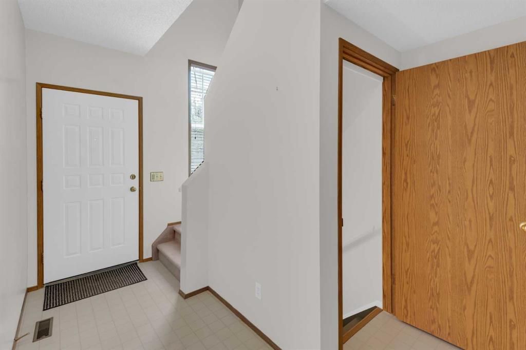 Picture for 216 Shawinigan Drive SW