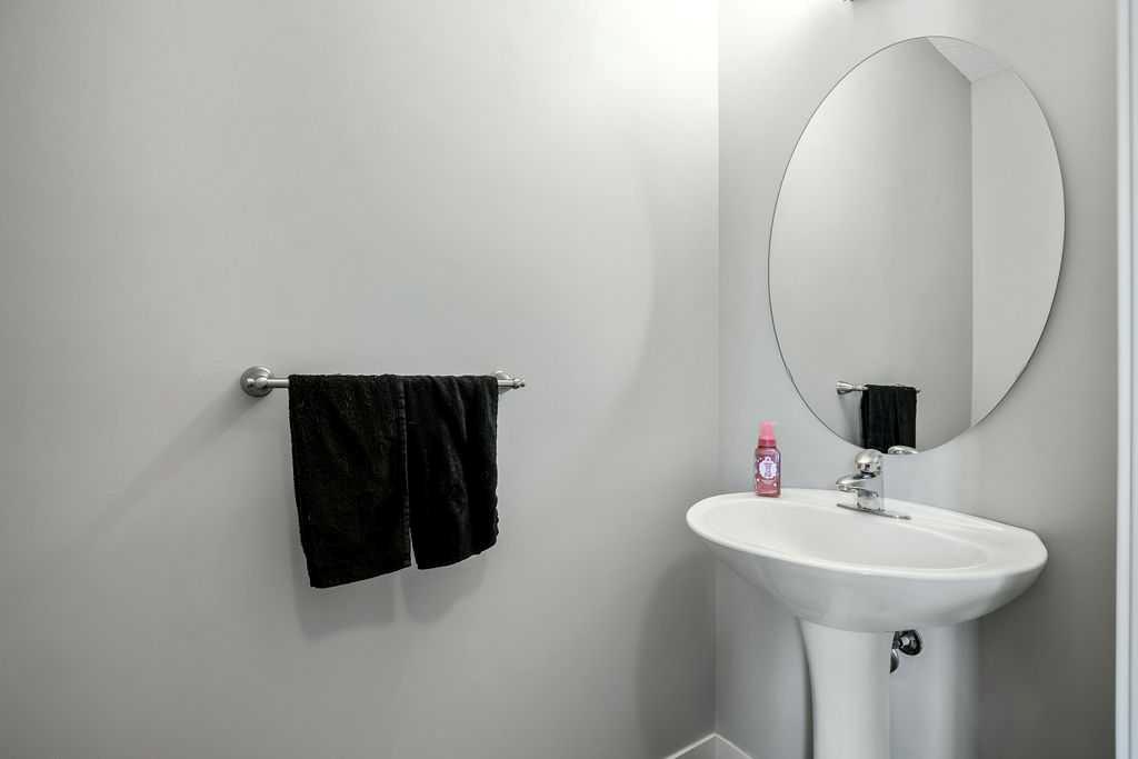 Picture for 219 Mahogany Grove SE