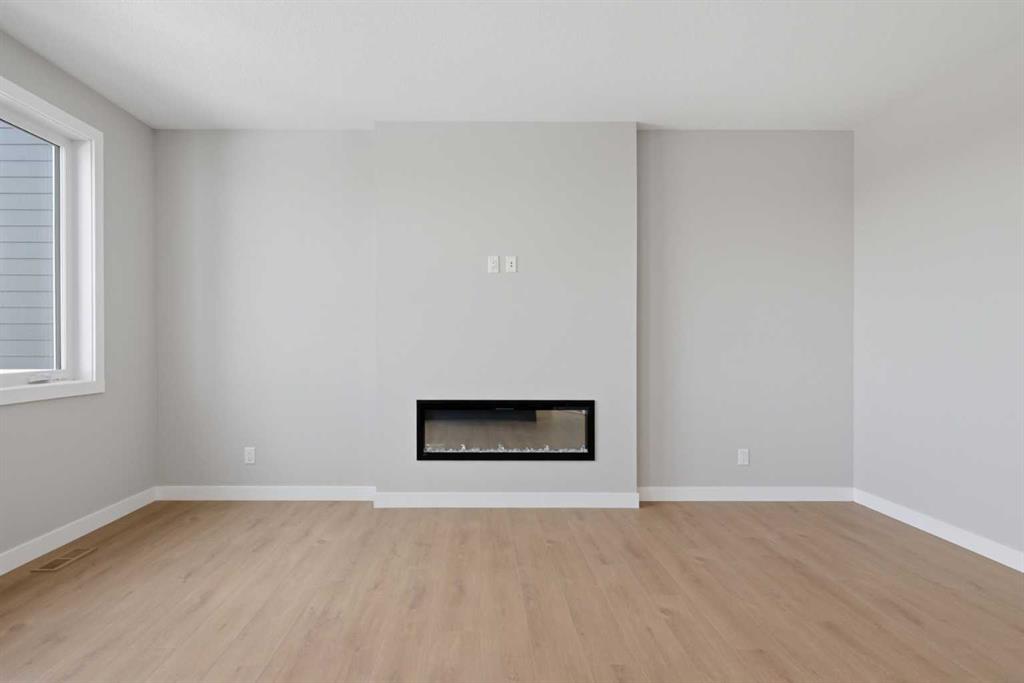 Picture for 139 Belvedere Crescent SE