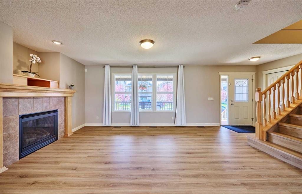 Picture for 383 Prestwick Close SE