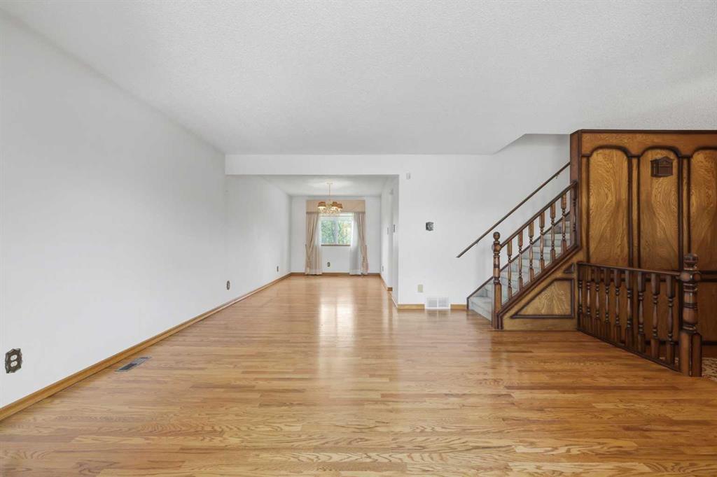 Picture for 480 Berkley Crescent NW