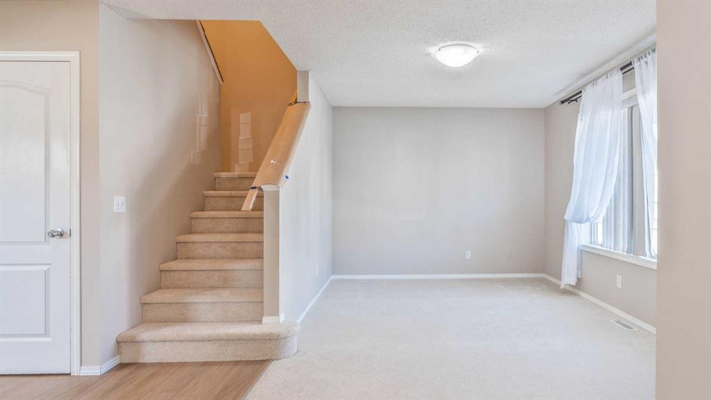 Picture for 23 Taralake Road NE