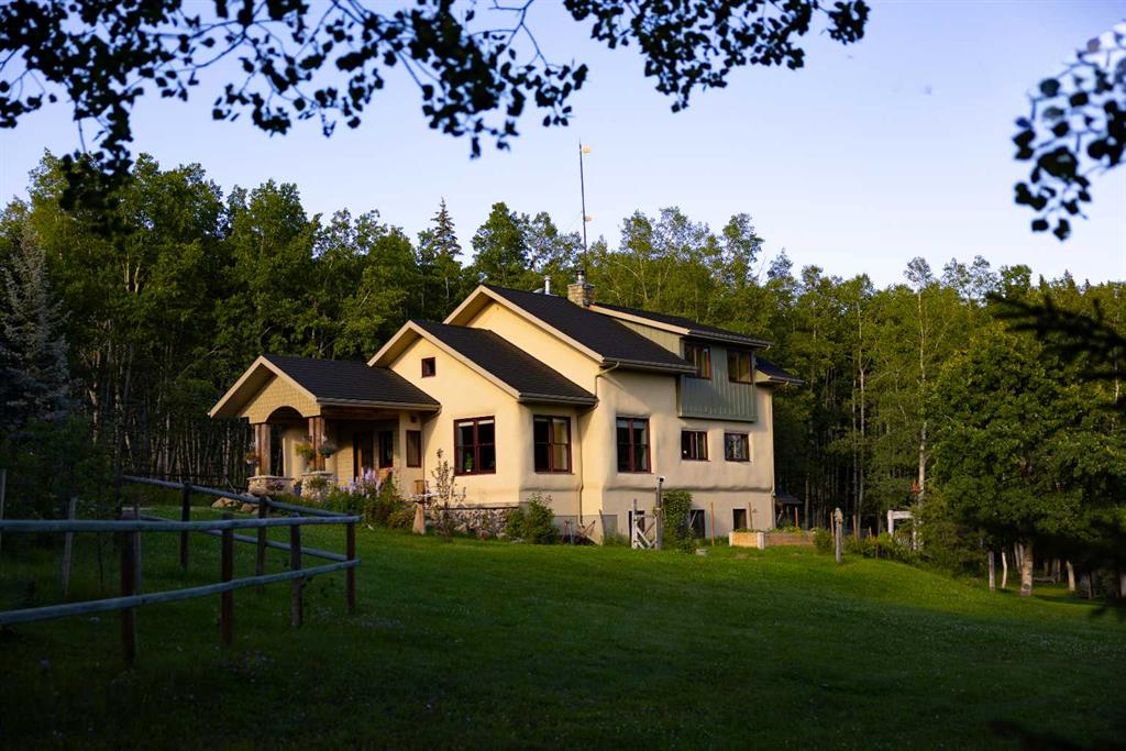Picture for 200, 290108 Parkins Road W