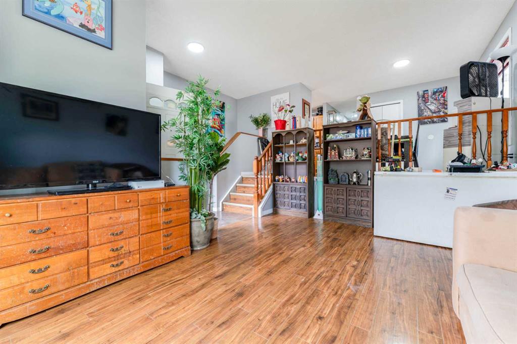 Picture for 6087 Martingrove Road NE