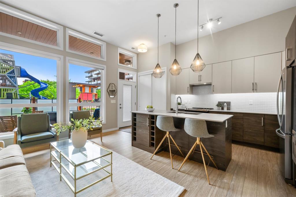 Picture for 128, 122 Mahogany Centre SE