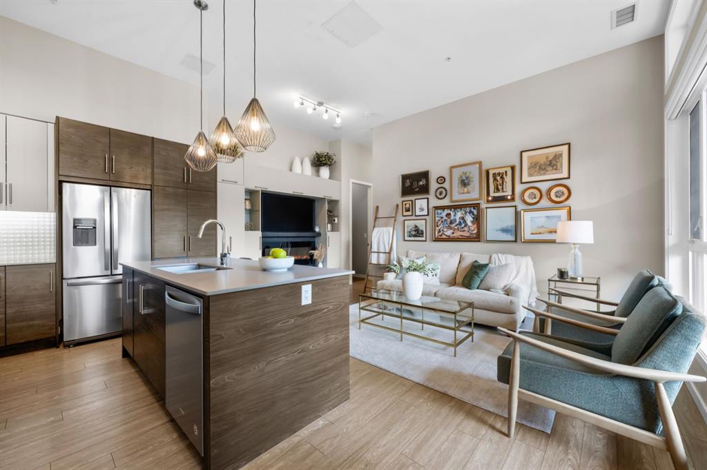 Picture for 128, 122 Mahogany Centre SE