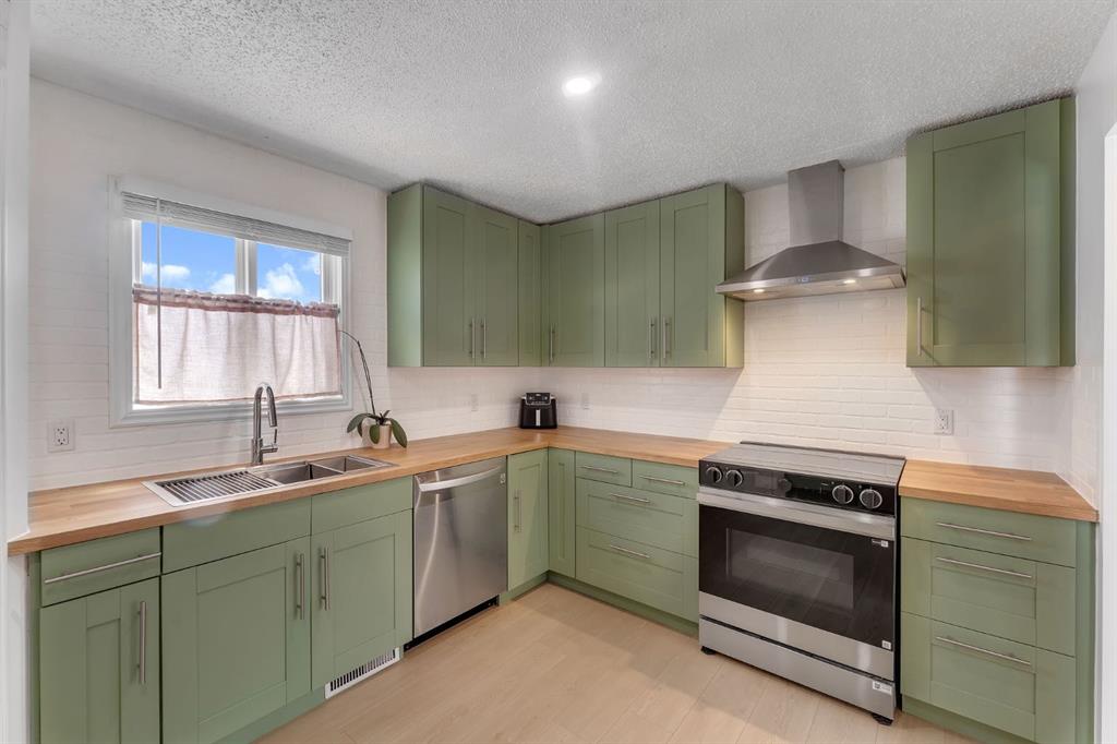 Picture for 74 Eldorado Road SE